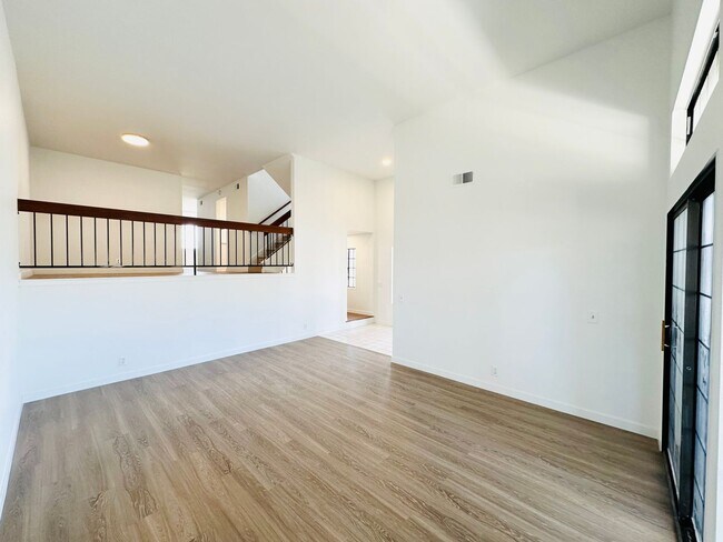 Building Photo - Stunningly remodeled tri-level 3-bedroom 2...
