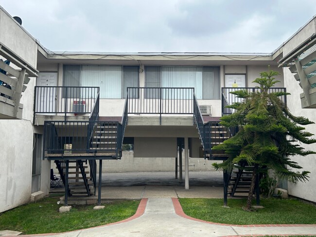 Foto del edificio - 841 N Orange St