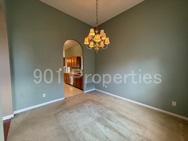 Foto del edificio - 4957 Rivercrest Ln