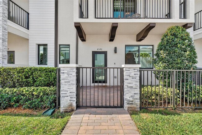 Building Photo - 4546 NW 83rd Ave