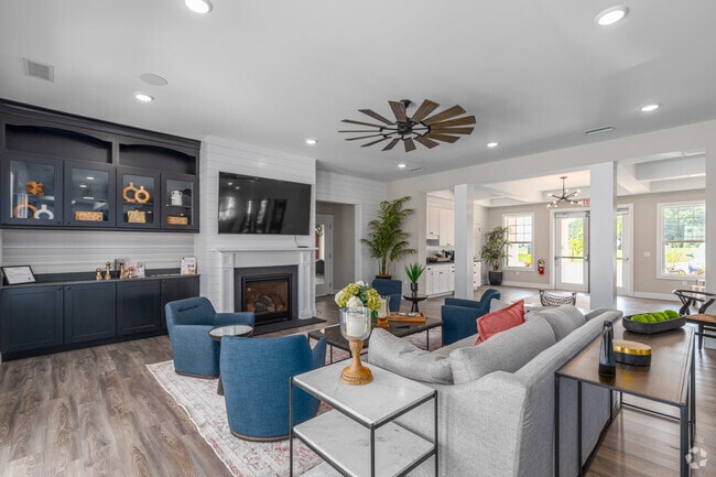 Interior Photo - Weston Willows