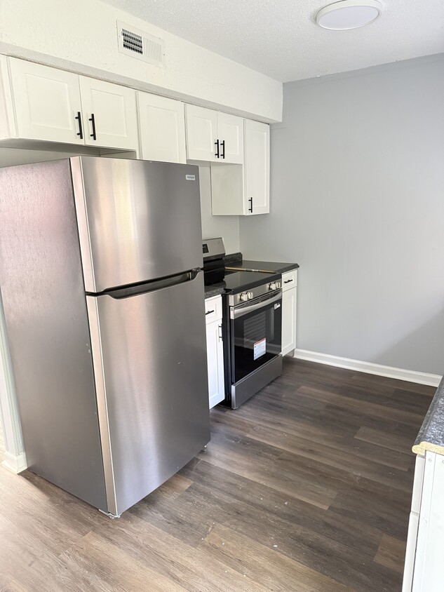 Foto del edificio - Charlotte's Crossing 78