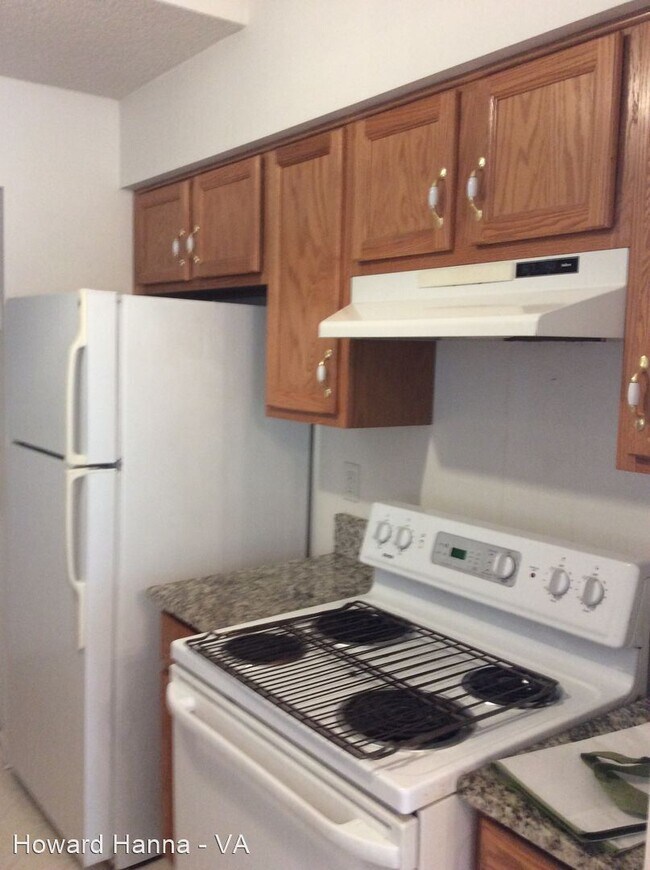 Building Photo - 2 br, 2 bath House - 204 Bristol Commons