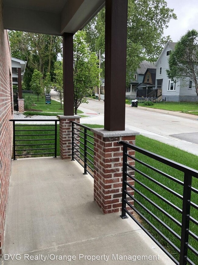 Building Photo - 2 br, 2.5 bath House - 3129 California St
