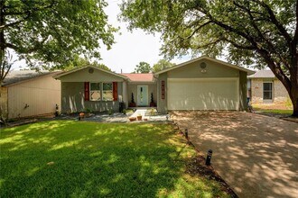 Building Photo - 3106 Jeanne Marie Ct
