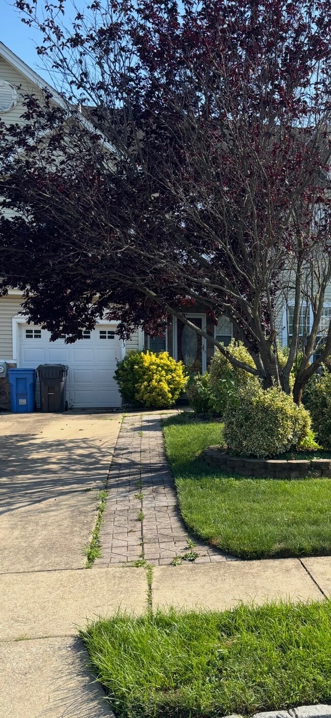 Building Photo - 173 Westbrook Dr