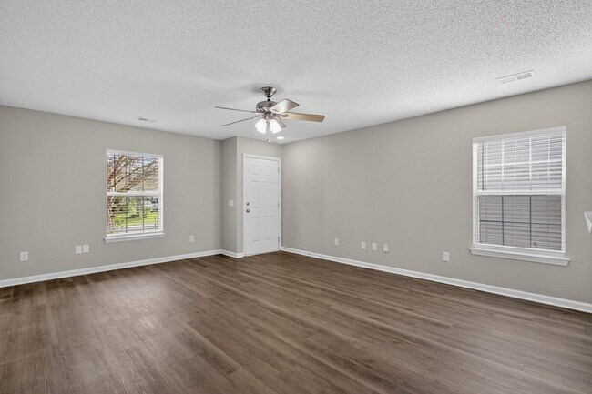 Foto del edificio - Hunters Bend Haven