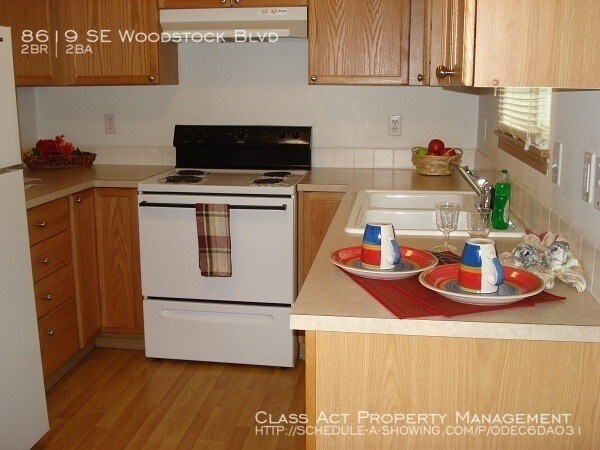 Foto del edificio - 8619 SE Woodstock Blvd