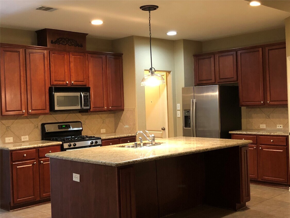 Foto principal - 23139 Tranquil Spring Ln