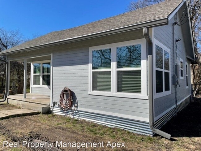 Building Photo - 2 br, 1 bath House - 2605 McFerrin Ave.