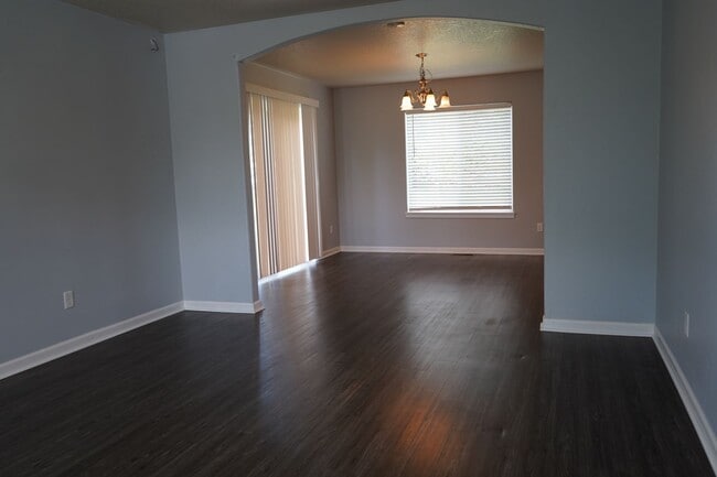 Building Photo - 4316 NE 58th Cir