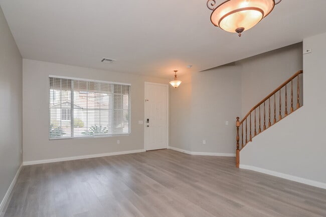 Building Photo - 643 Prosser Creek Pl