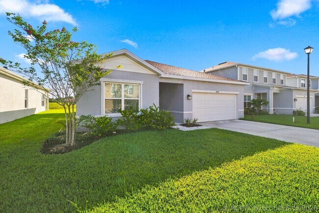 Building Photo - 10597 SW Vasari Way