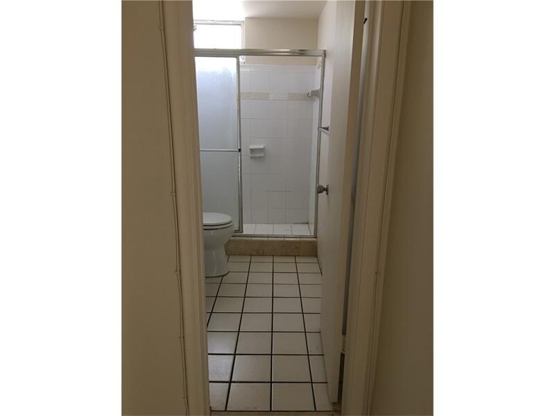 Primary Photo - 1801 NE 62nd St