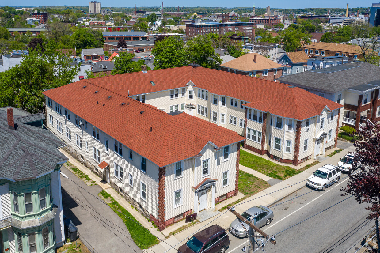 Primary Photo - 129 Westford St