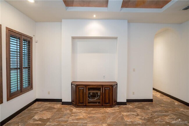 Foto del edificio - 1402 Hill View Dr