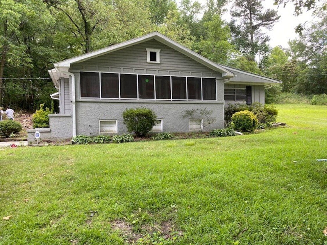 Four bedroom two bath house for rent House Rental in Center Point, AL