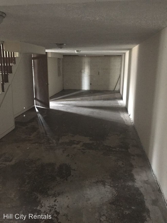 Building Photo - 1714 Graves Mill Rd