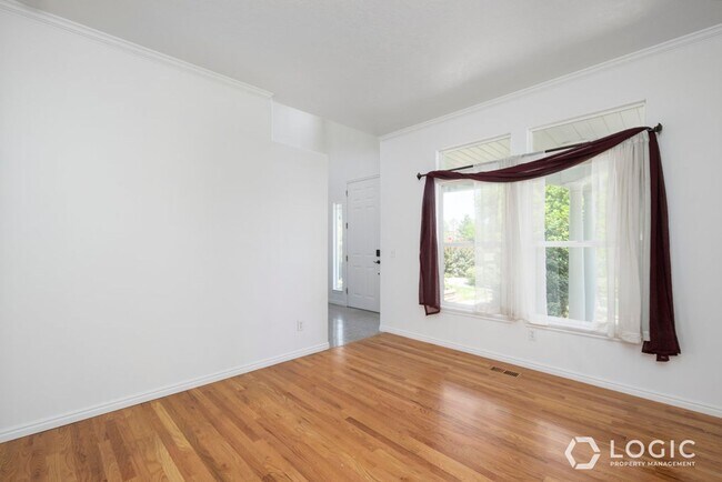 Foto del edificio - 166 Rawlins Ln