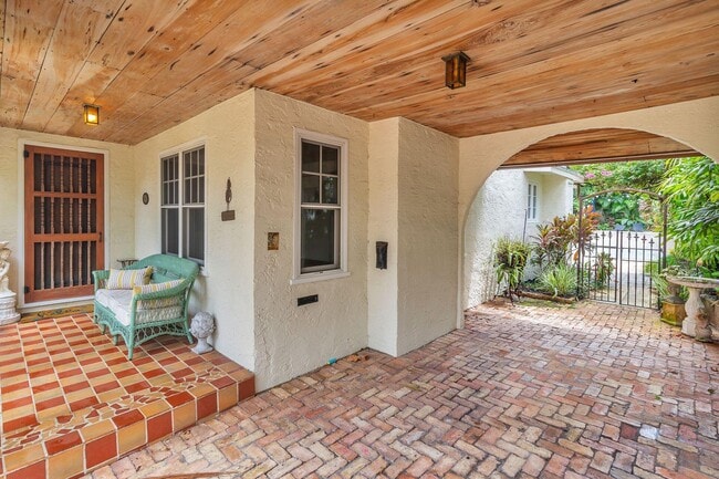 Foto del edificio - 710 Claremore Dr