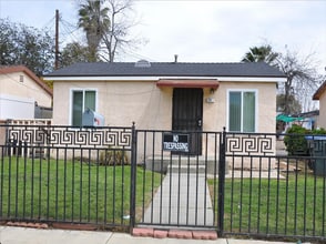 Building Photo - 752 S White Ave