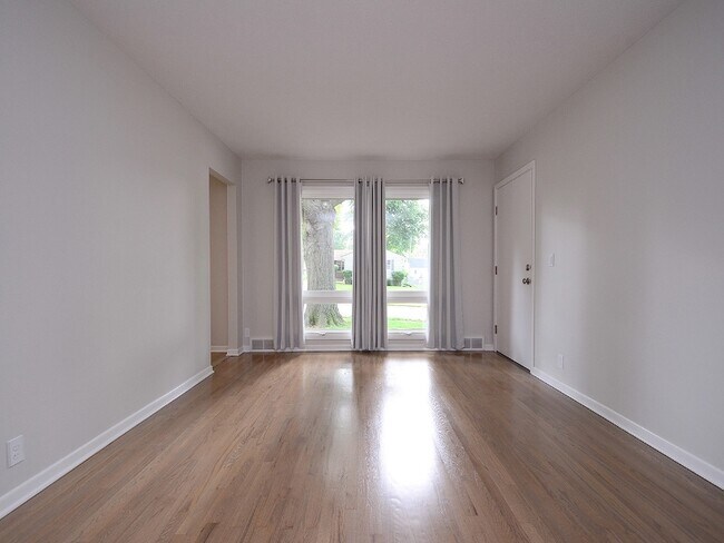 Foto del edificio - 3334 S 82nd St