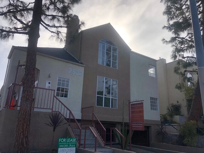 Building Photo - 2532 S Centinela Ave