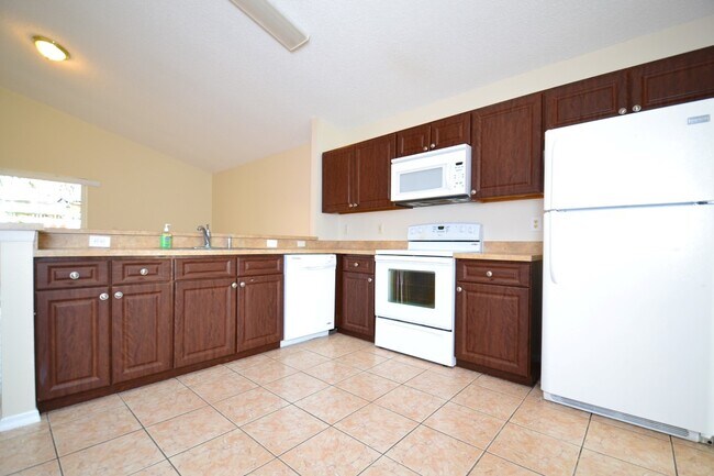 Foto del edificio - Fantastic 3 BR home in Longwood zoned for all great Lake Mary Schools