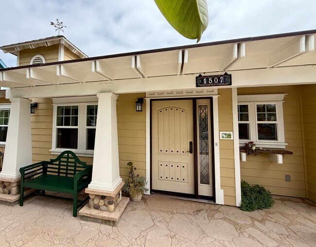 Detalles arquitectónicos del artesano - 1507 San Jose St