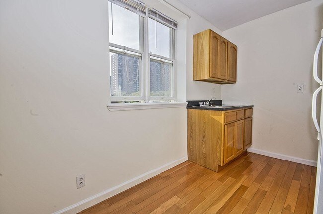 Building Photo - 371 Classon Ave