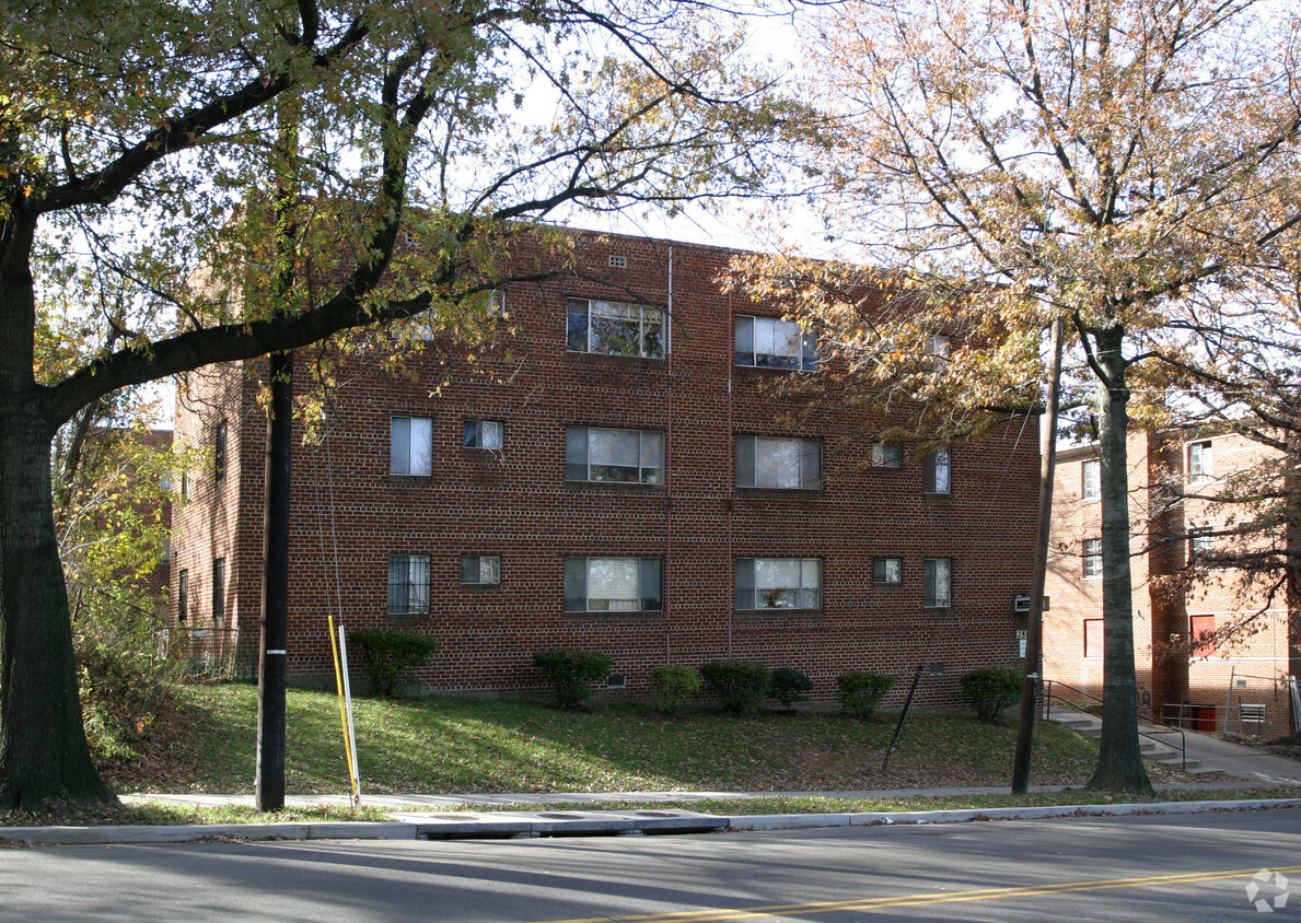 Apartments On Naylor Rd Se