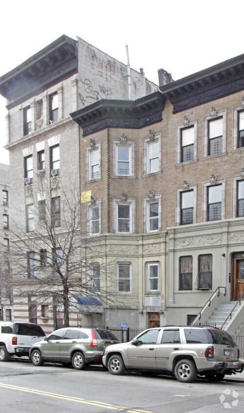 Primary Photo - 552 W 183rd St