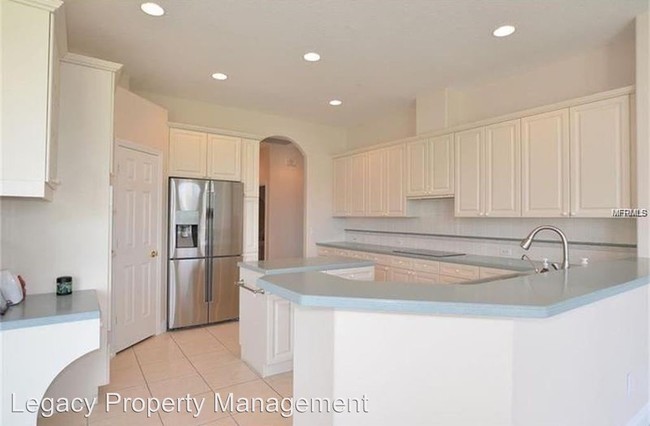 Building Photo - 4 br, 4.5 bath House - 3231 Regal Crest Drive