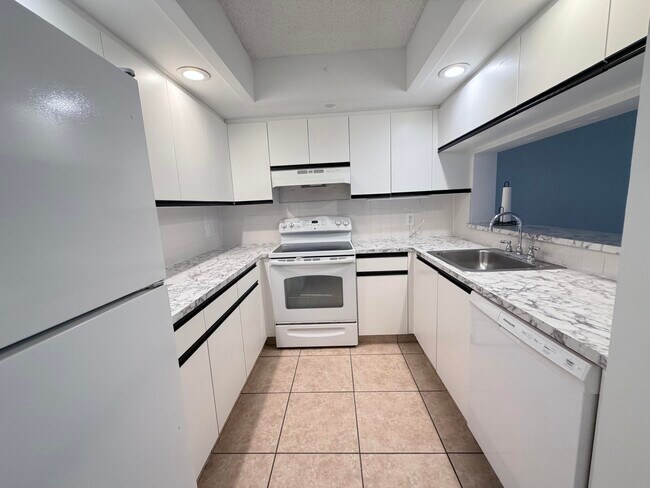 Foto del edificio - 1300 SW 125th Ave