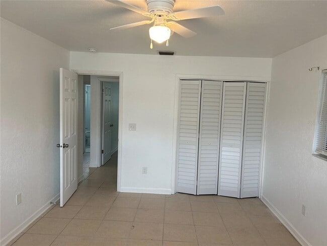 Foto del edificio - 365 Capri Blvd