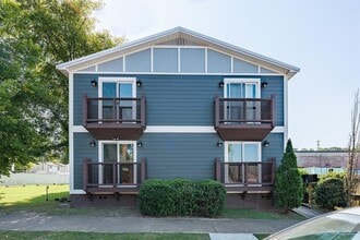 Building Photo - 4111 4th Ave S