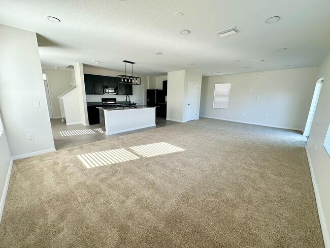 Building Photo - Epperson Rental