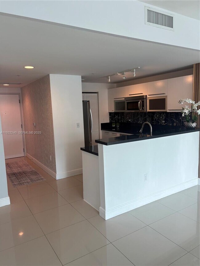 Building Photo - 244 Biscayne Blvd