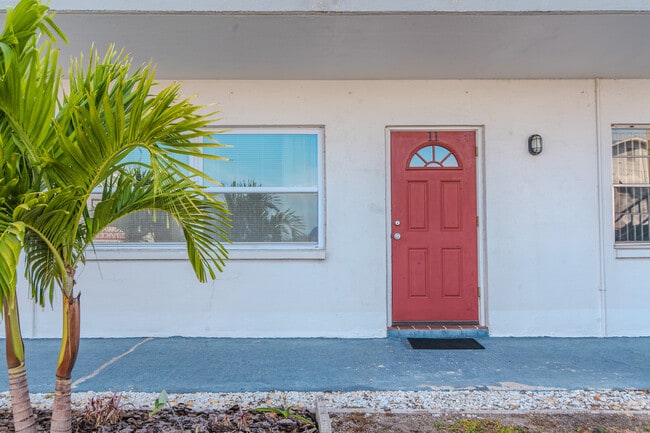 Foto del edificio - 5850 18th St N