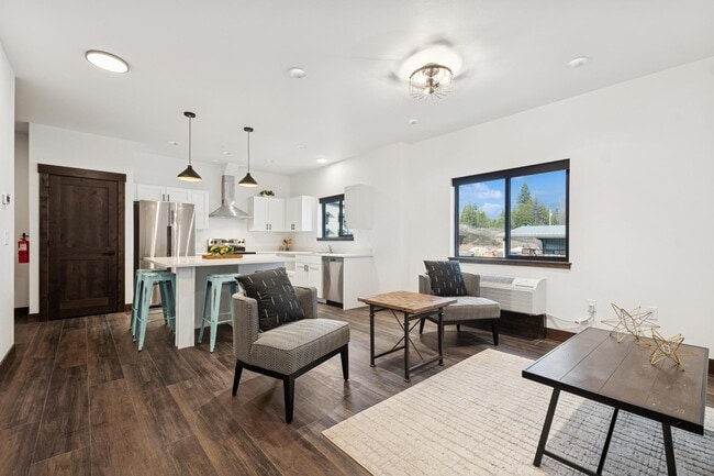 Foto del edificio - 1840 Baker Ave