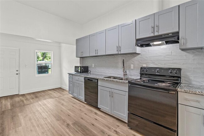 Foto del edificio - 436 E Peach St