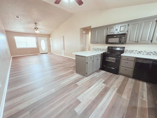 Foto del edificio - 115 Goodner Ln