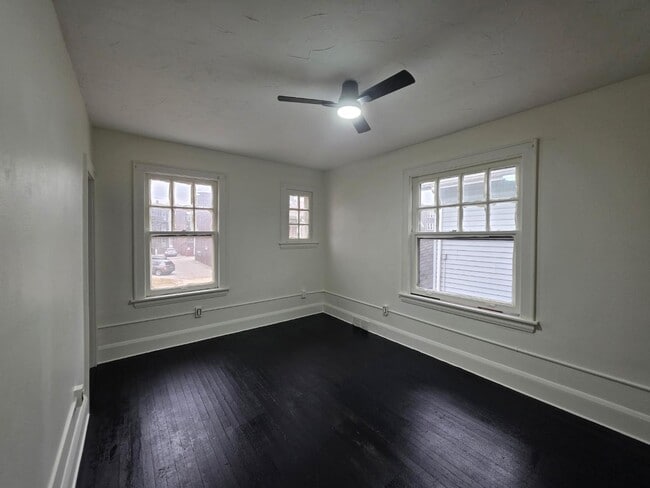 Building Photo - 126 Dawes Ave