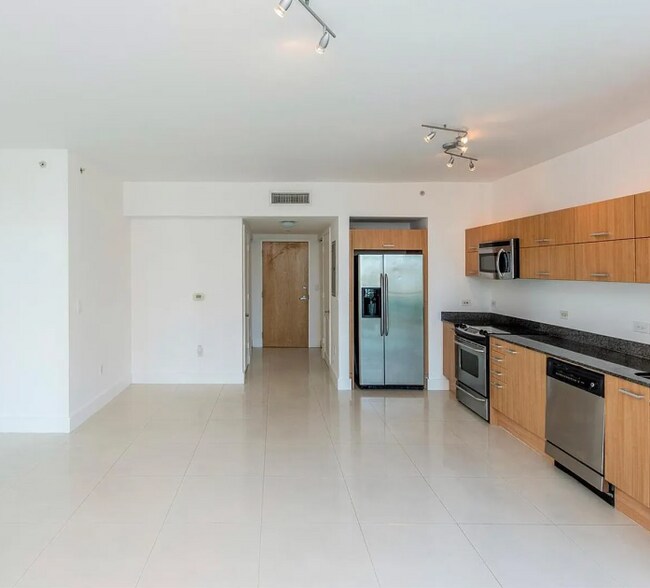 Foto del edificio - 350 S Miami Ave