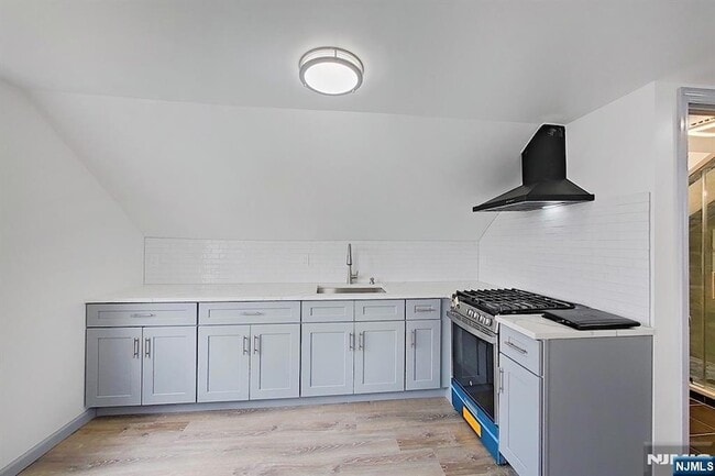 Foto del edificio - 170 Sunset Ave