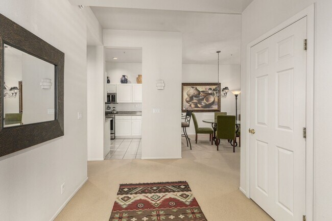 Foto del edificio - 8270 Hayden Rd