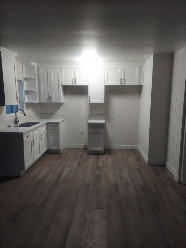 Foto del edificio - 845 W Olive St
