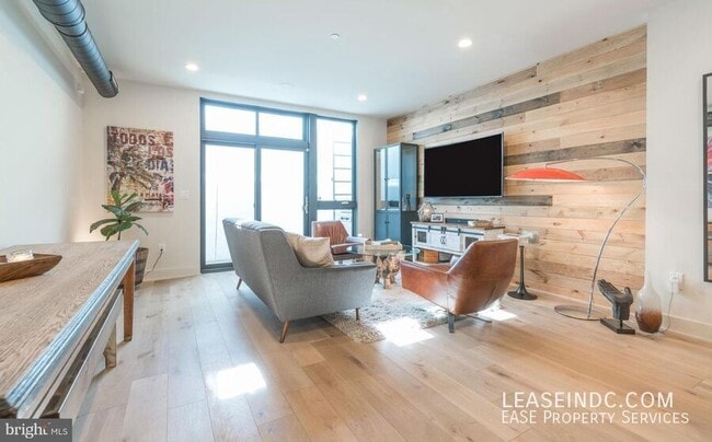 Foto del edificio - 1012 Harvard St NW