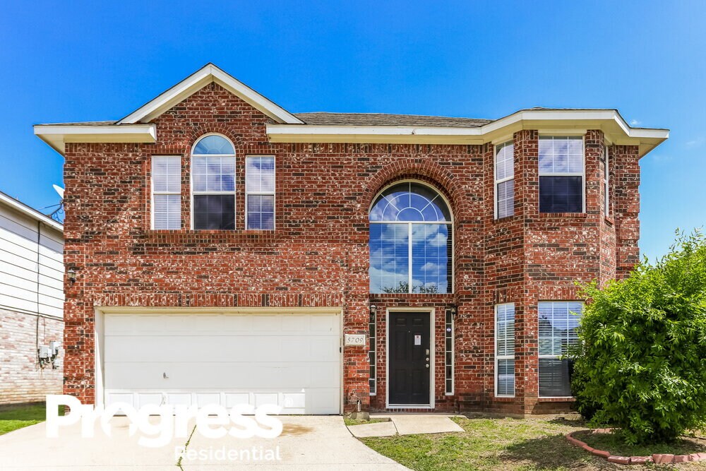 5709 Creekhollow Dr, Arlington, TX 76018 House Rental in Arlington