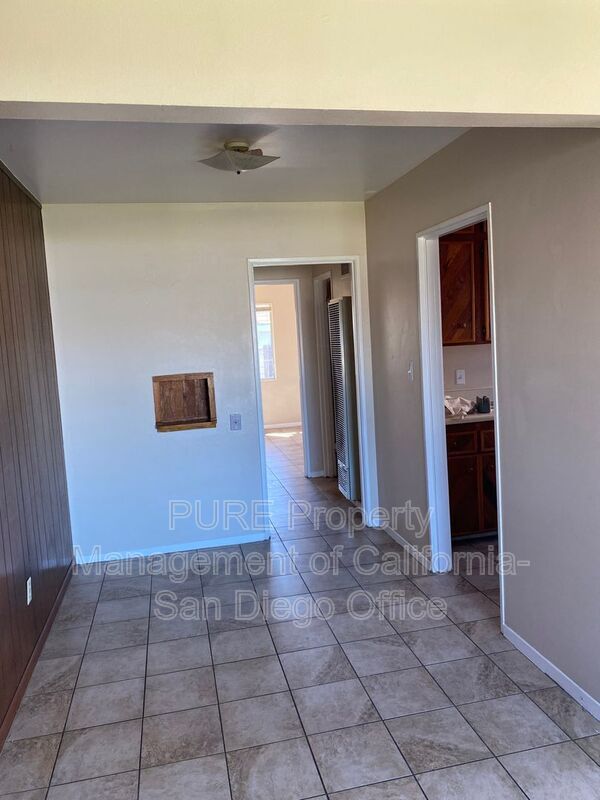 Building Photo - 742 Jefferson Ave
